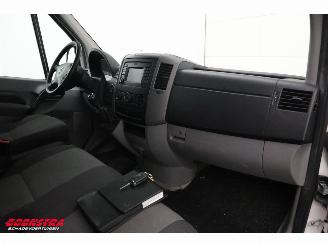 Volkswagen Crafter 2.0 TDI L2-H1 Navi Airco Cruise PDC picture 9