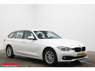 BMW 3-serie Touring 318i Aut. Leder Navi SHZ PDC AHK 133.401 km! picture 2