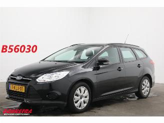 Coche accidentado Ford Focus 1.0 EcoBoost Trend Navi Airco Cruise PDC AHK 150.563 km! 2013/5