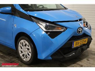 Toyota Aygo 1.0 VVT-i x-play Bluetooth Airco Cruise Camera picture 5