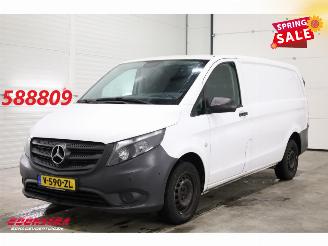 danneggiata veicoli commerciali Mercedes Vito 111 CDI Functional Lang Navi Airco Cruise Camera PDC AHK 2019/9