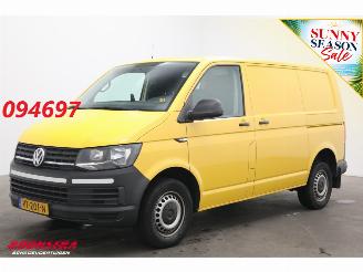 uszkodzony samochody ciężarowe Volkswagen Transporter 2.0 TDI 150 PK L1-H1 2X Schuifdeur Airco Cruise AHK 2016/8