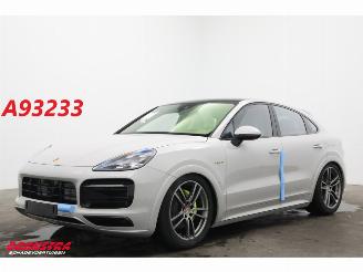 damaged passenger cars Porsche Cayenne 3.0 E-Hybrid Platinum Edition Sport Chrono PDLS+ Buse HUD Memory Lucht 5 km!! 2023/7