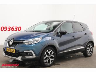Vaurioauto  passenger cars Renault Captur 1.3 TCe Aut. Intens LED Navi Clima Cruise PDC 2019/12