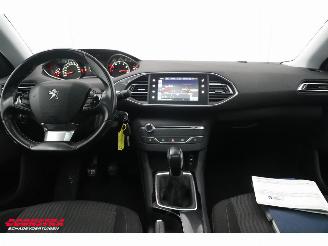 Peugeot 308 SW 1.2 PureTech Active Pano Navi Clima Cruise PDC AHK picture 6