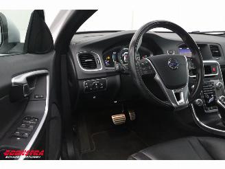 Volvo V-60 2.0 T4 Aut. R-Design Schuifdak Leder Navi Clima Cruise Camera SHZ PDC AHK picture 17