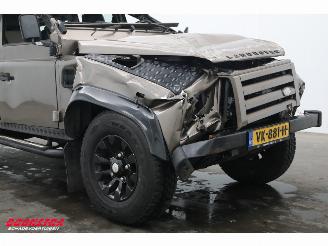Landrover Defender 2.4 TD HT 110" E 4WD 6-Pers Leder Airco AHK picture 11