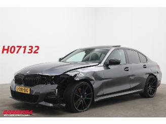 krockskadad bil auto BMW 3-serie 330i M-Sport Schuifdak LED Virtual Navi Cruise SHZ 2019/5