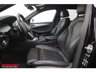 BMW 5-serie Touring 530i M-Sport LED ACC Leder SHZ PDC picture 15