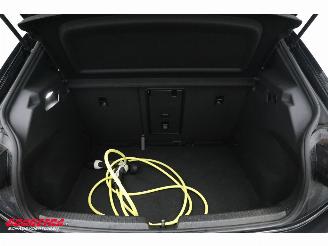 Volkswagen ID.3 First Plus 58 kWh LED Apple/Android Navi Cruise Camera SHZ 62.878 km! picture 23