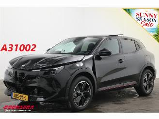 Unfallwagen Alfa Romeo Junior Elettrica Speciale 54 kWh Pano LED ACC Massage Camera 5.351 km! 2025/8