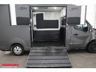Opel Movano 2.3 CDTI 170 PK STX Horsetruck Leder Navi Airco Cruise Camera 33.121 km! picture 18