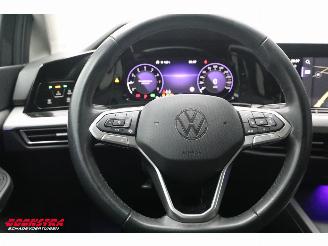Volkswagen Golf 1.0 eTSI DSG Life Business LED ACC Virtual Camera LRHZ SHZ picture 18