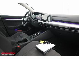 Volkswagen Golf 1.0 eTSI DSG Life Business LED ACC Virtual Camera LRHZ SHZ picture 12