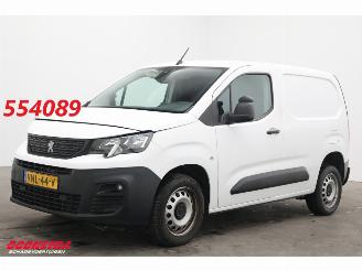 skadebil bedrijf Peugeot Partner 1.5 BlueHDI Premium Navi Airco Cruise Camera PDC AHK 2022/4