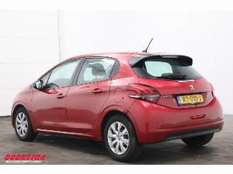 Peugeot 208 1.2 PureTech Blue Lion 5-DRS Navi Airco Cruise Bluetooth PDC picture 4