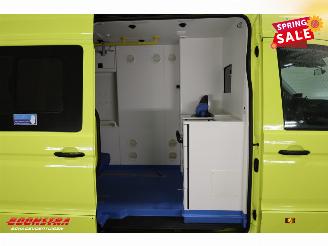 Volkswagen Crafter 2.0 TDI 175 PK DSG Ambulance RTW 2X Schuifdeur Leder Lucht 360° Camera picture 8