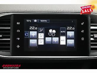 Peugeot 308 SW 1.2 PureTech Aut. Style Navi Clima Cruise PDC AHK picture 17