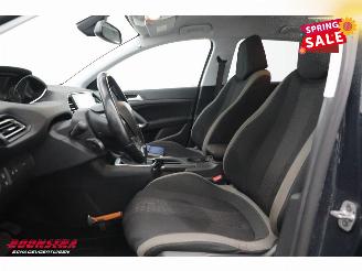 Peugeot 308 SW 1.2 PureTech Aut. Style Navi Clima Cruise PDC AHK picture 10