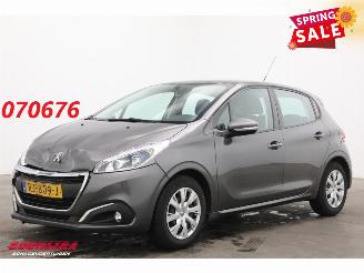 Avarii autoturisme Peugeot 208 1.2 PureTech Blue Lion 5-DRS Navi Airco Cruise PDC 41.267 km! 2017/11