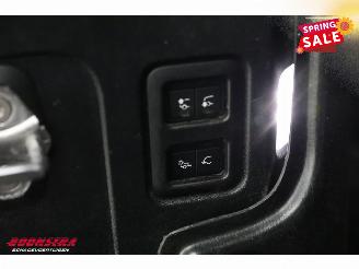 Land Rover Defender 110 3.0 D250 X-Dynamic SE LED ACC Lucht Meridian Camera AHK picture 16