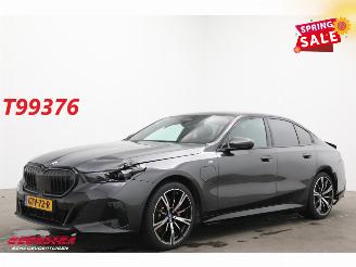 Avarii autoturisme BMW 5-serie 530e M-Sport Pro Leder ACC H/K Camera SHZ 2024/12
