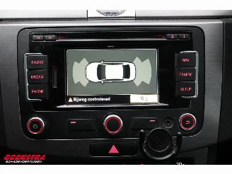 Volkswagen Passat 1.6 TDI Comfortline BlueMotion Navi Clima Cruise PDC picture 18