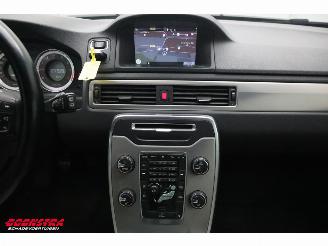 Volvo V-70 1.6 T4 Momentum Leder BiXenon Navi Clima Cruise SHZ PDC AHK picture 12