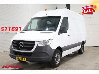 Schade bestelwagen Mercedes Sprinter 315 CDI 9G-tronic L2-H2 RWD Airco Cruise Camera AHK 2023/6