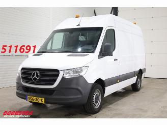 Vaurioauto  commercial vehicles Mercedes Sprinter 315 CDI 9G-tronic L2-H2 RWD Airco Cruise Camera AHK 2023/6
