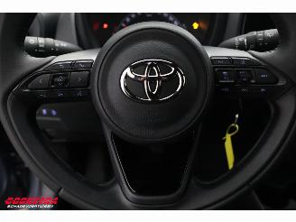 Toyota Aygo 1.0 VVT-i MT Play Apple/Android ACC Airco Camera 9.446 km! picture 18