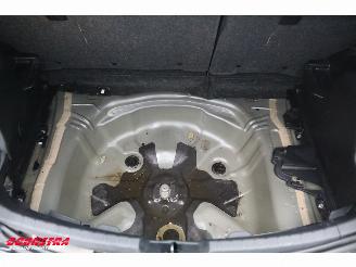 Toyota Yaris 1.5 Hybrid Lease Navi Clima Cruise Camera AHK 79.788 km! picture 10