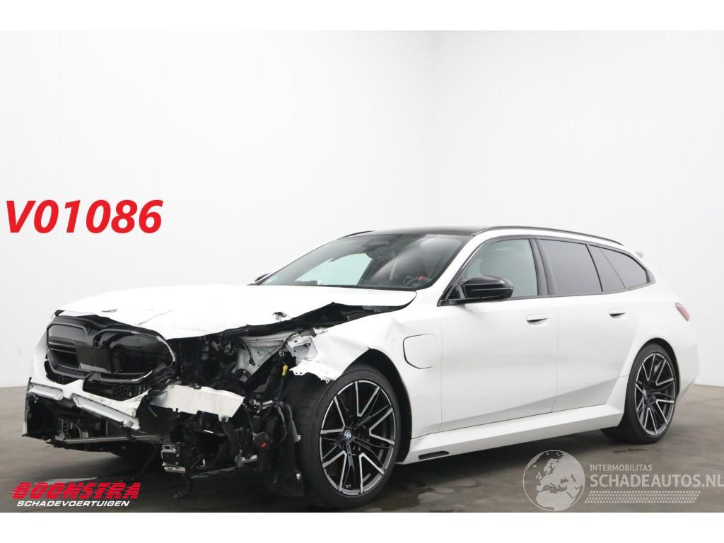 BMW M5 Touring Drivers Package HUD Carbon B&W ACC 360° AHK