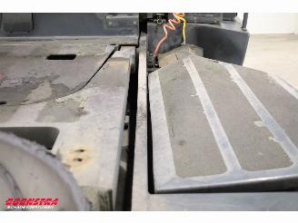 Kalmar  TT618I Terminal tractor Cummins picture 10