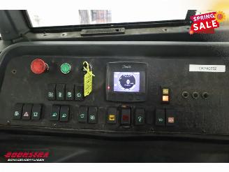 Kalmar  TT618I Terminal tractor Cummins picture 16