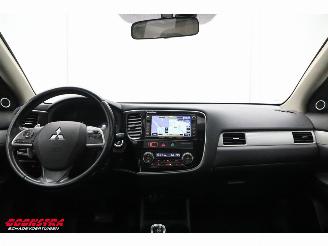 Mitsubishi Outlander 2.0 PHEV Instyle 4WD Leder Schuifdak Navi Clima Cruise SHZ AHK picture 11