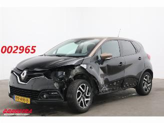 Unfallwagen Renault Captur 0.9 TCe Dynamique Navi Clima Cruise PDC AHK 2017/1