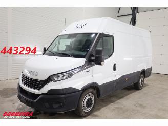ocasión vehículos comerciales Iveco Daily 35S18H HiMatic Navi Clima Cruise Camera AHK 2021/11