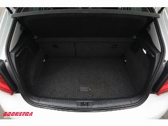 Volkswagen Polo 1.2 TSI R-Line Navi Clima Cruise SHZ PDC 133.335 km! picture 32