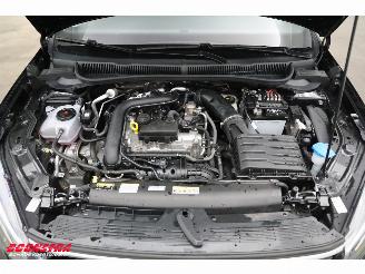 Volkswagen Taigo 1.0 TSI DSG R-Line LED Apple/Android Cruise Camera SHZ 8.184 km! picture 9