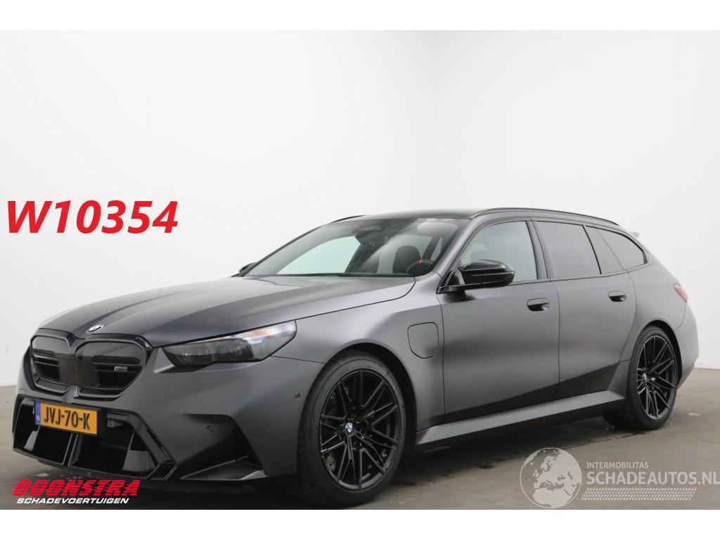 BMW M5 Touring Pano B&W HUD 360° ACC Memory 6.446 km!
