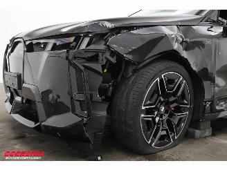 BMW iX xDrive M70 112 kWh Pano LED ACC B&W Memory 360° AHK picture 11
