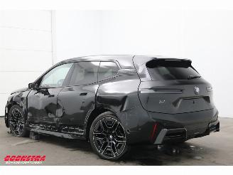 BMW iX xDrive M70 112 kWh Pano LED ACC B&W Memory 360° AHK picture 4