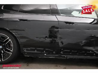 BMW iX xDrive M70 112 kWh Pano LED ACC B&W Memory 360° AHK picture 6