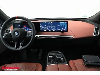 BMW iX xDrive M70 112 kWh Pano LED ACC B&W Memory 360° AHK picture 18