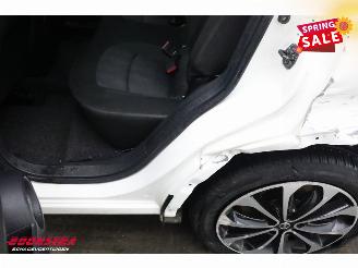 Nissan Qashqai 1.6 Connect Edition Pano 360° Navi Clima Cruise AHK 112.559 km! picture 15