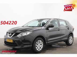 Schadeauto Nissan Qashqai 1.2 Visia Airco Cruise AHK 2015/12