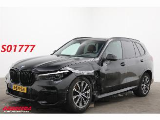 Coche accidentado BMW X5 xDrive45e M-Sport Pano LED ACC Leder Memory HUD Camera Lucht AHK 2023/6