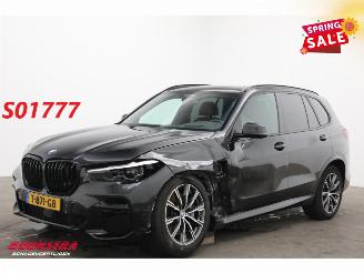 Schadeauto BMW X5 xDrive45e M-Sport Pano LED ACC Leder Memory HUD Camera Lucht AHK 2023/6