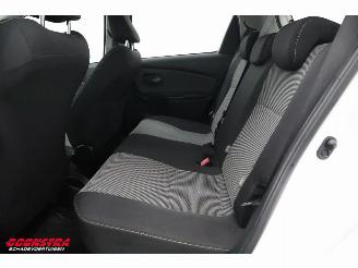 Toyota Yaris 1.5 Hybrid Aspiration Navi Airco Cruise Camera 132.153 km! picture 16